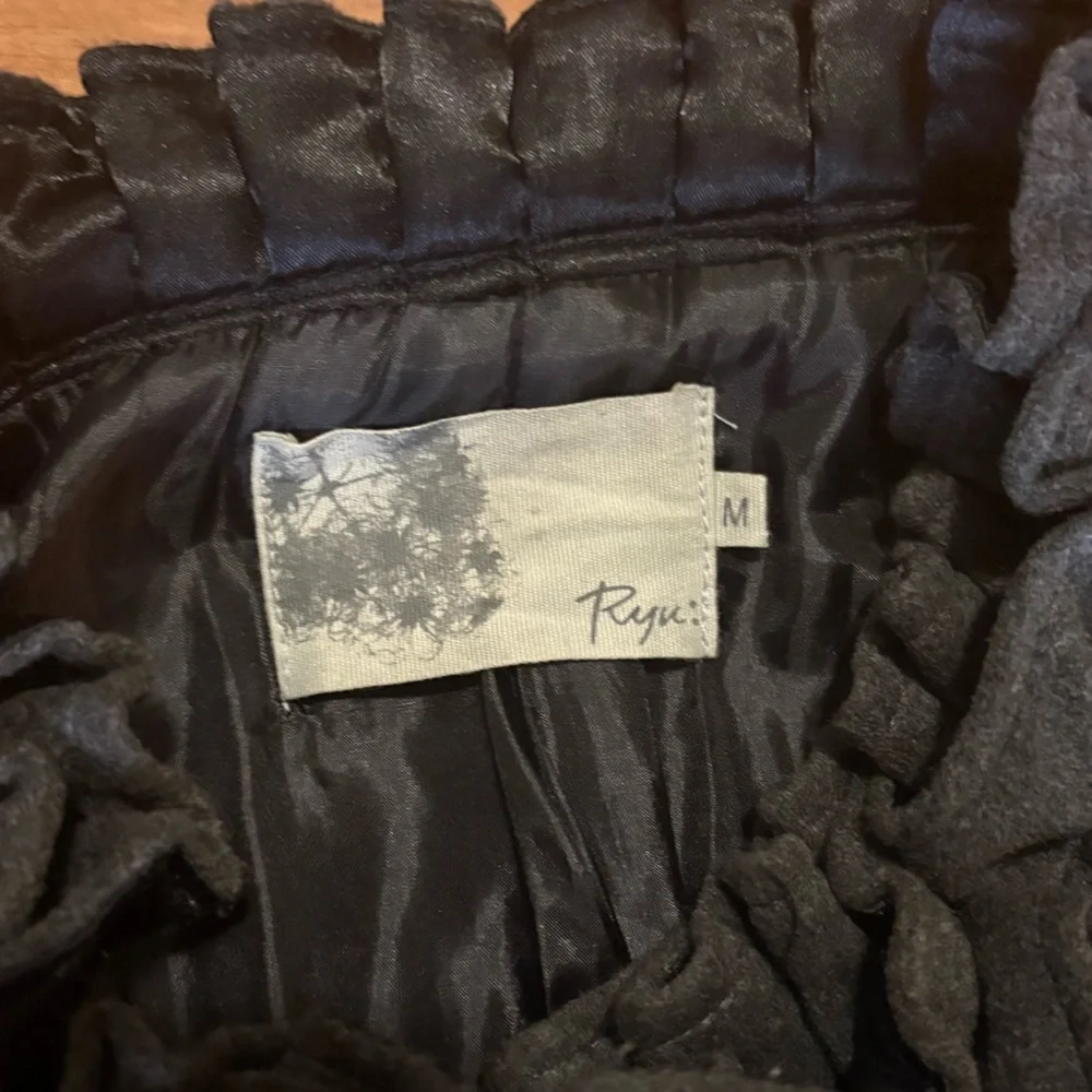 Ryu Anthropologie gray ruffled felt pea coat Women’s Medium READ DESCRIPTION!‎